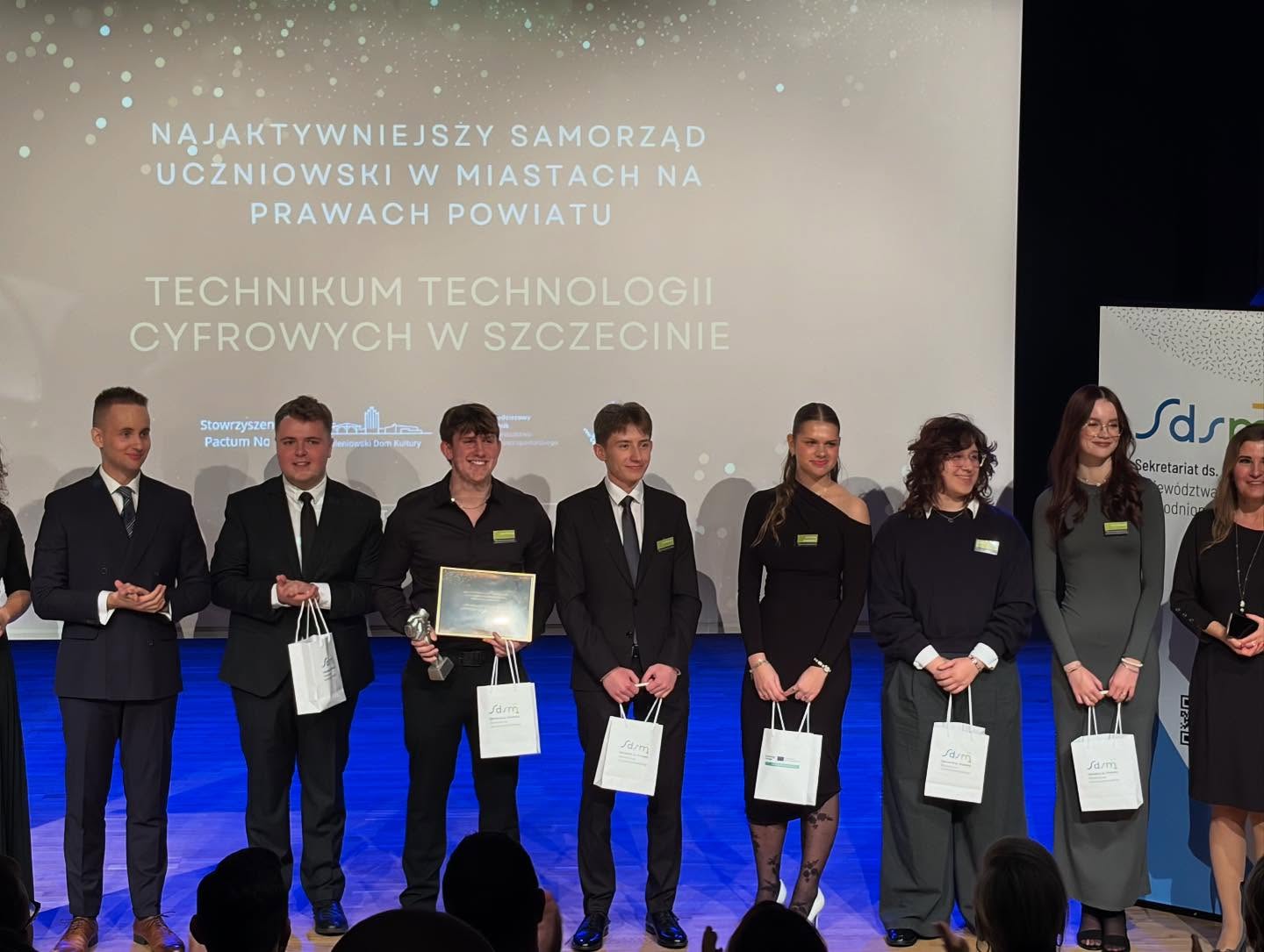 tytuł najaktywniejszego Samorządu Uczniowskiego